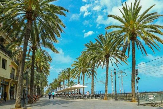 Casabala - Near The Beach And Barcelona Center Badalona Dış mekan fotoğraf